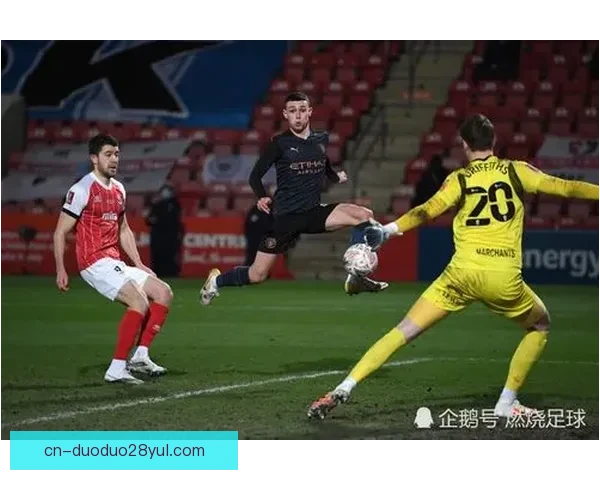 桑布双响沙基尔建功巴警逆转